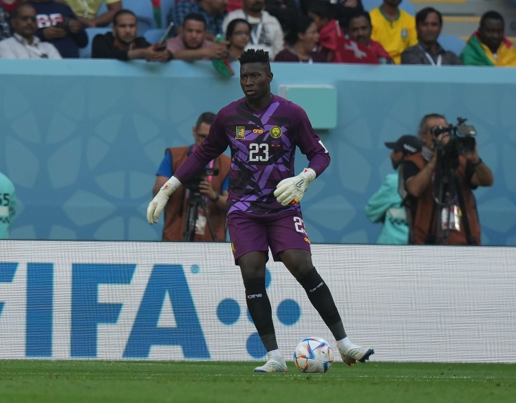 开云体育官网app-太阳报：奥纳纳在赛后离场时推搡球迷，是出于对自身安全的考虑