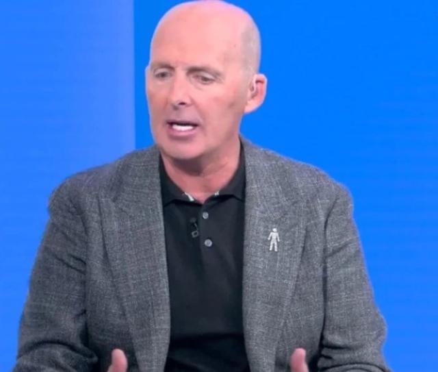 1725183391169047595.jpg mike-dean.jpg