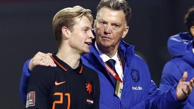 开云体育入口-范加尔：没感到冷却很恼火 首秀边锋举动不可思议